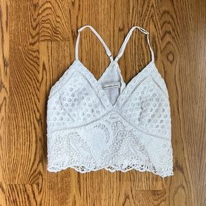 White Abercrombie Cropped Tank Top, Size Medium